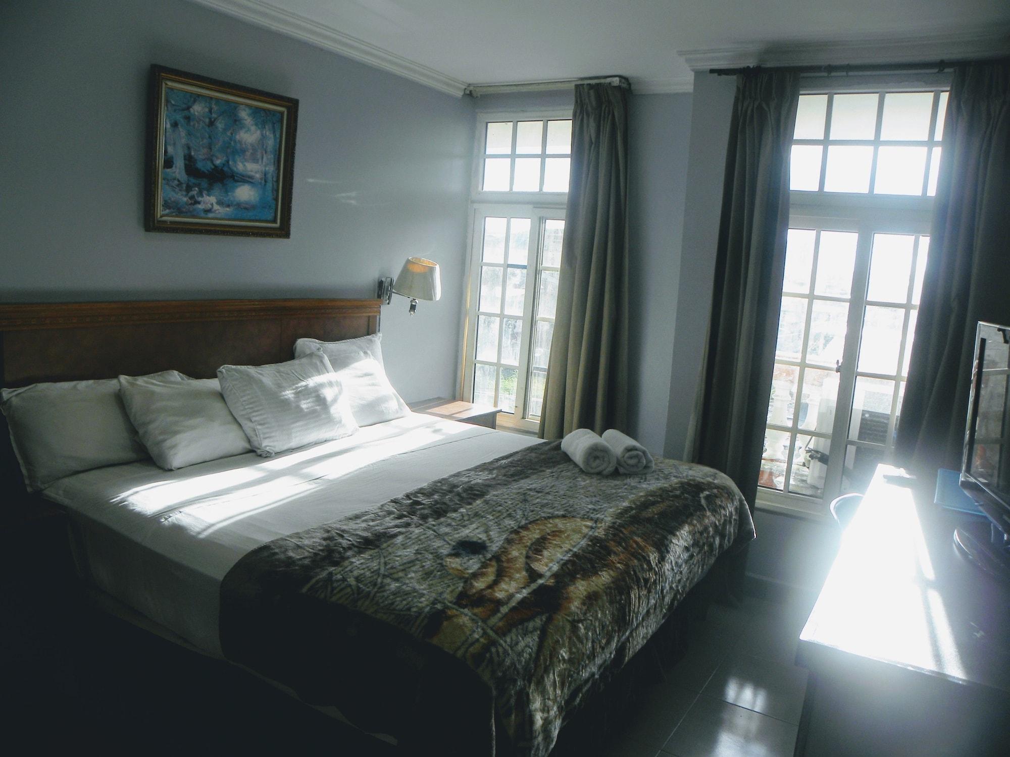 Meryland Hotel Colon Esterno foto