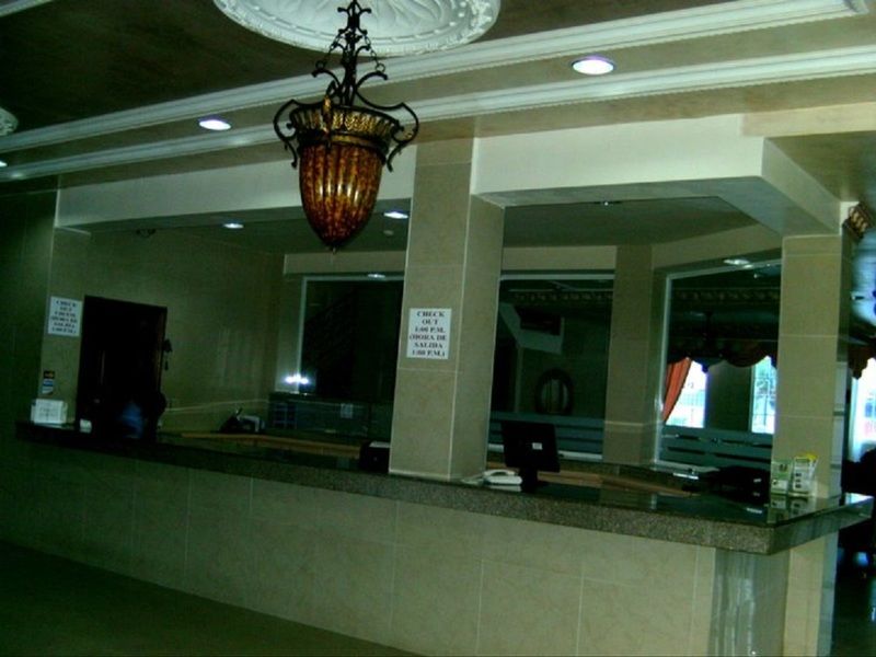 Meryland Hotel Colon Esterno foto