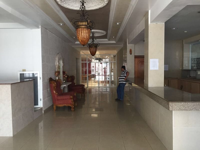Meryland Hotel Colon Esterno foto