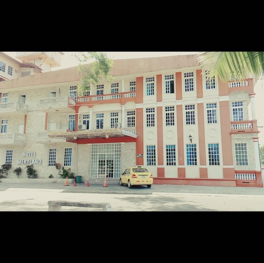 Meryland Hotel Colon Esterno foto