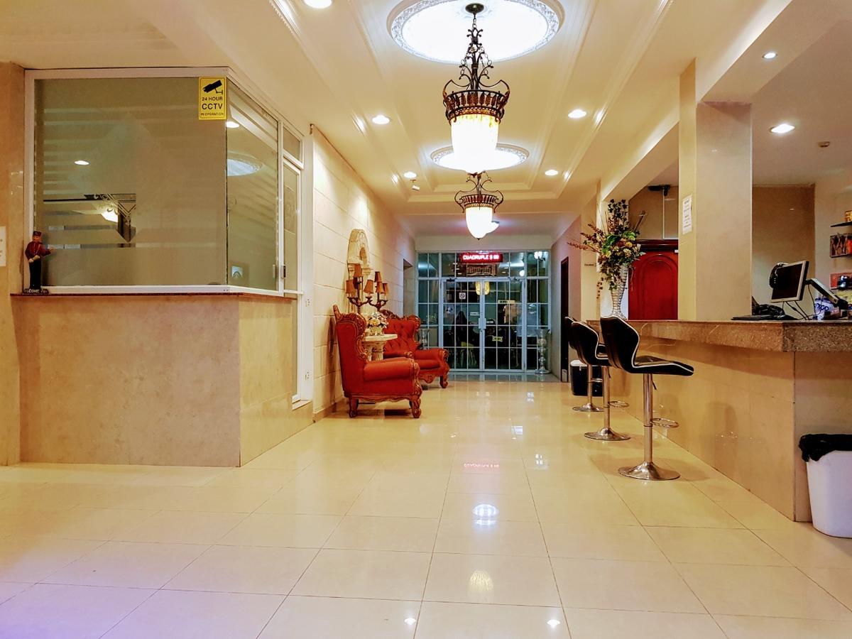 Meryland Hotel Colon Esterno foto